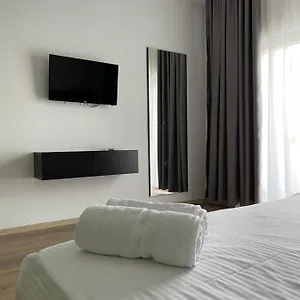 Ladi 4*, Tirana Albania